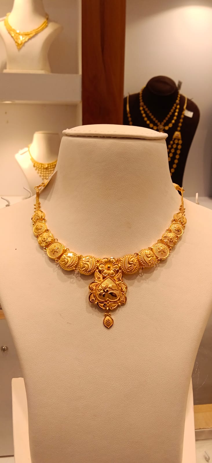 Neckles 